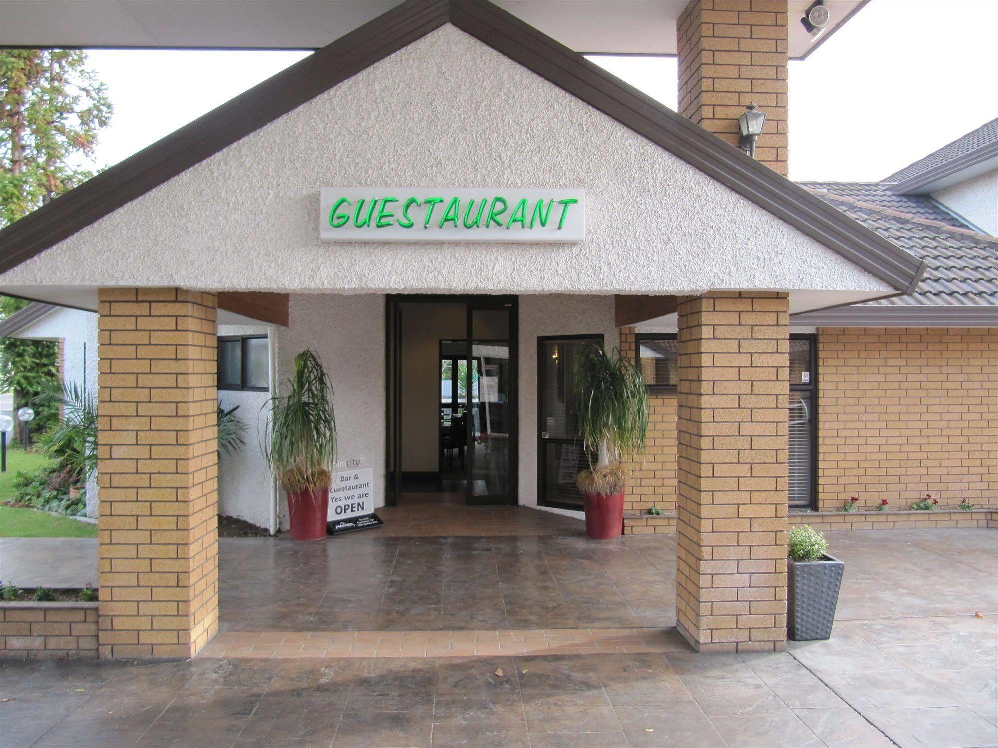 Palm City Motor Inn Napier Exterior photo